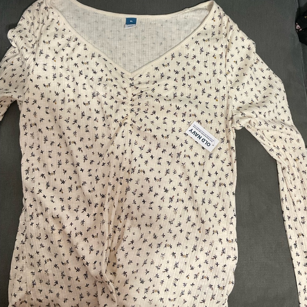 Old navy floral long sleeve, brand new with tags